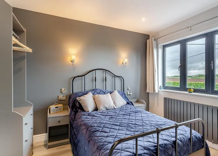 Semesterbostad South View *