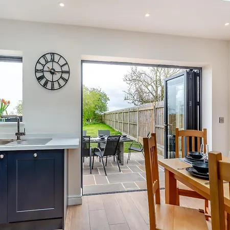 South View Carlton Miniott